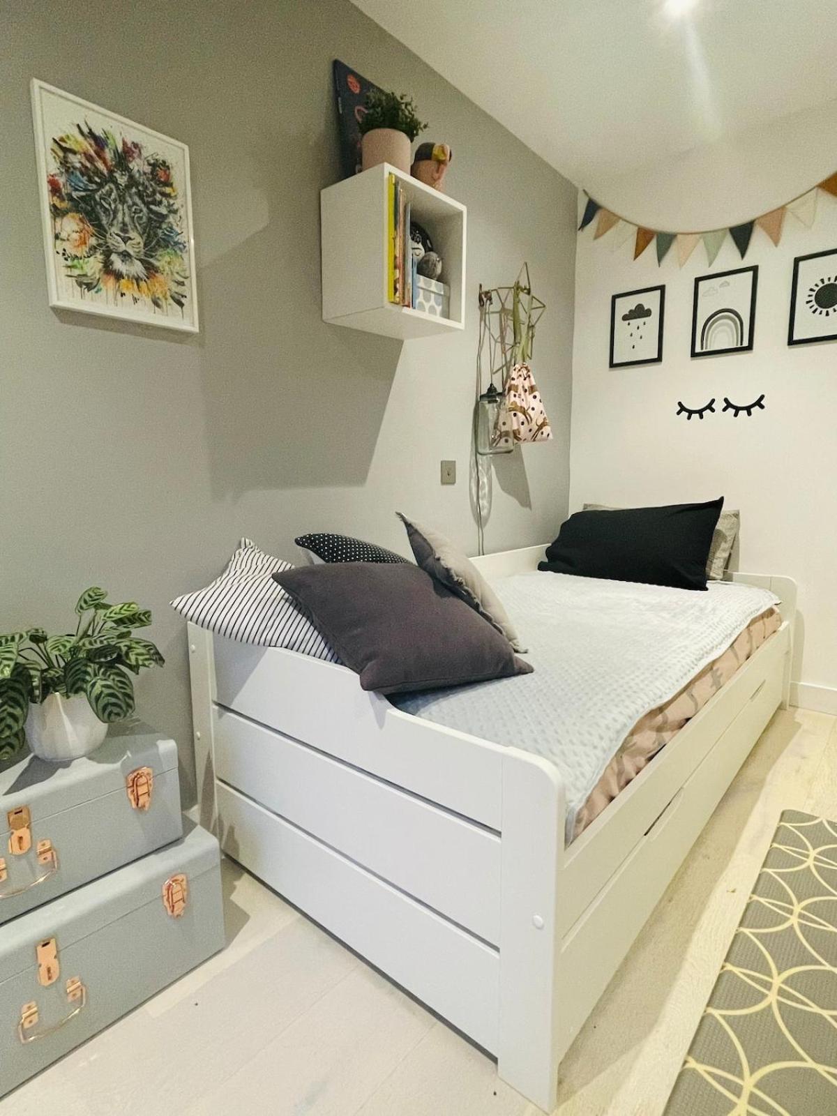 Stylish & Modern 2-bed With Private Terrace Appartement *