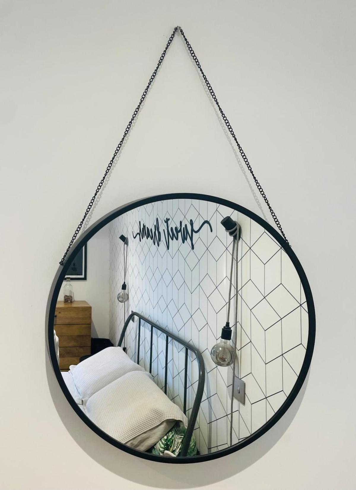 Stylish & Modern 2-bed With Private Terrace